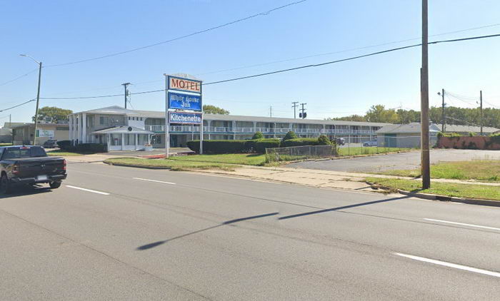 White House Inn - 2021 Street View (newer photo)